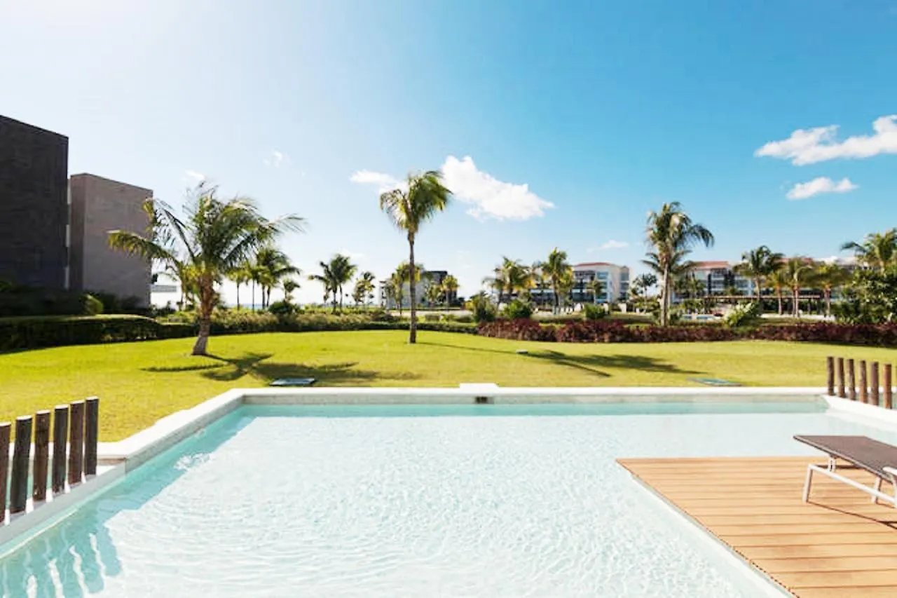 Marea Azul Condominium By Chezplaya Playa del Carmen Aparthotel