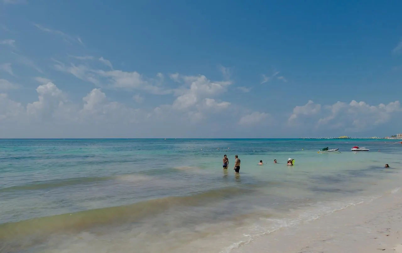 Marea Azul Condominium By Chezplaya Playa del Carmen Aparthotel
